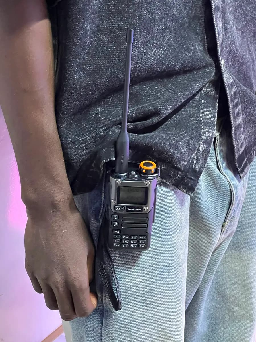 📡 Talkie-Walkie Professionnel QUANSHENG UV-K6 – 200 Canaux - 2